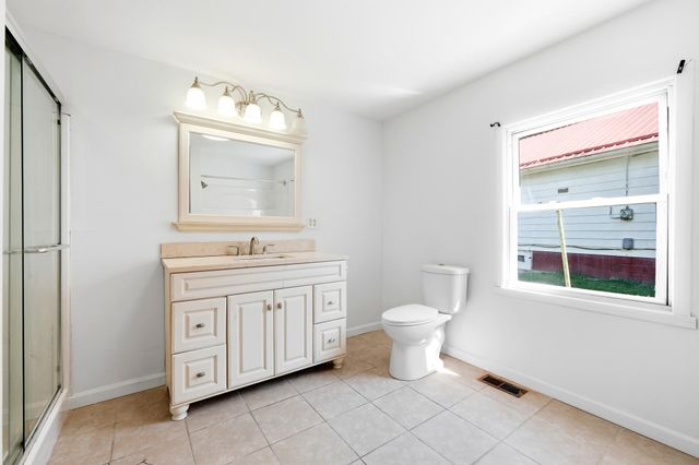 201 McComas Avenue, Barboursville, WV 25504