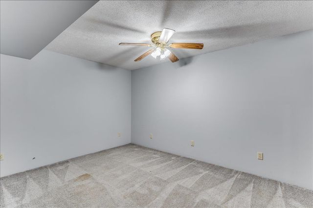 21 Shenandoah Dr., Goddard, KS 67052