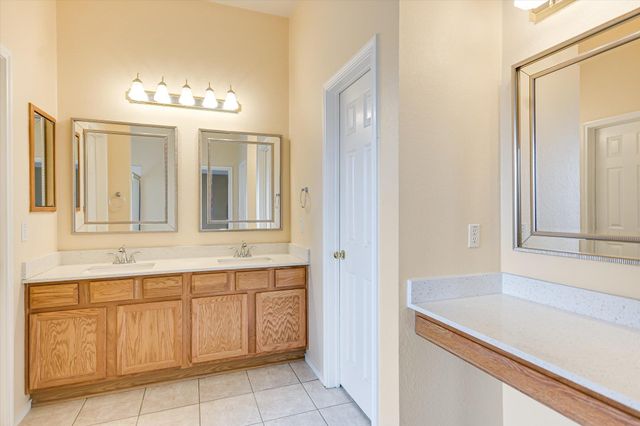 802 Sykes CT, Pflugerville, TX 78660