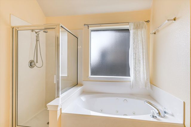 802 Sykes CT, Pflugerville, TX 78660