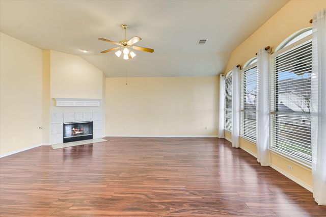 802 Sykes CT, Pflugerville, TX 78660