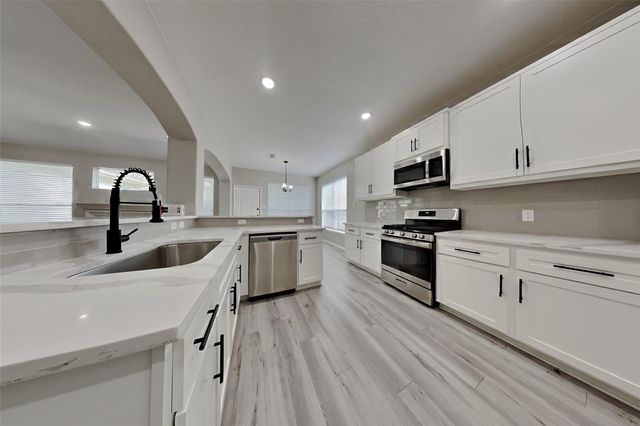 2014 Ridgeway Park Drive, Houston, TX 77339