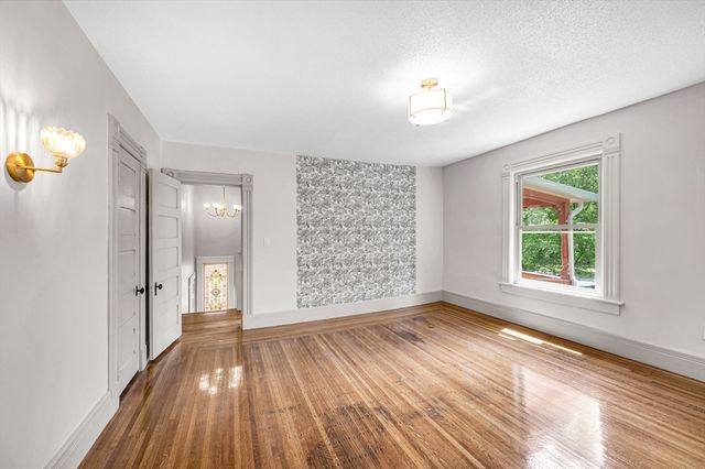 238 Sumner Avenue, Springfield, MA 01108