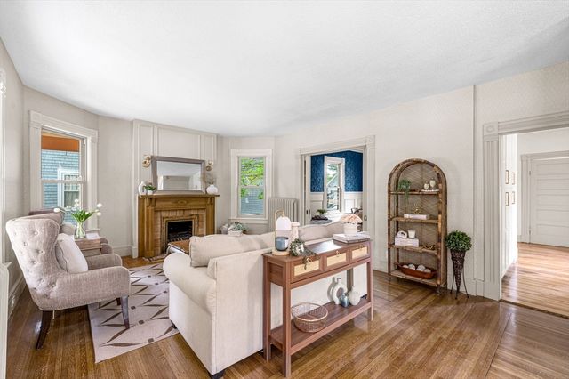 238 Sumner Avenue, Springfield, MA 01108