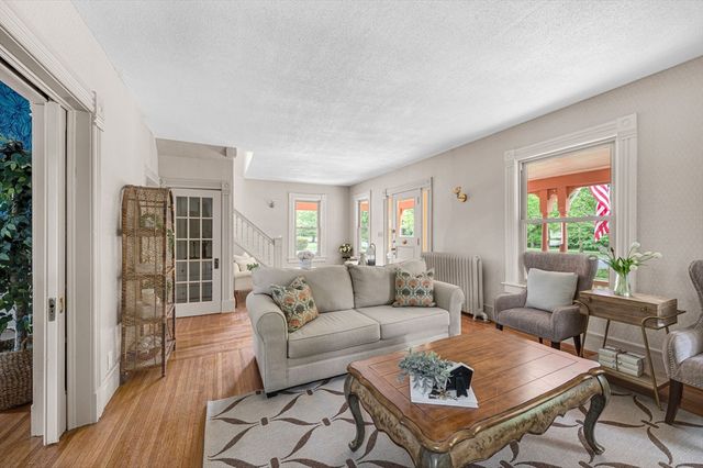 238 Sumner Avenue, Springfield, MA 01108