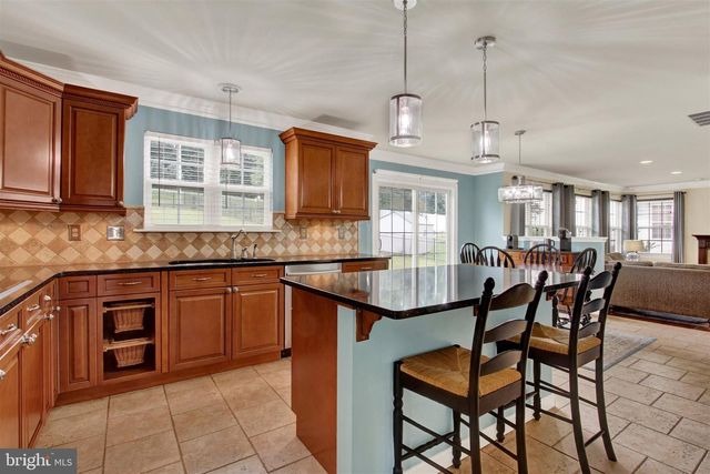 805 CLYDESDALE DR, York, PA 17402