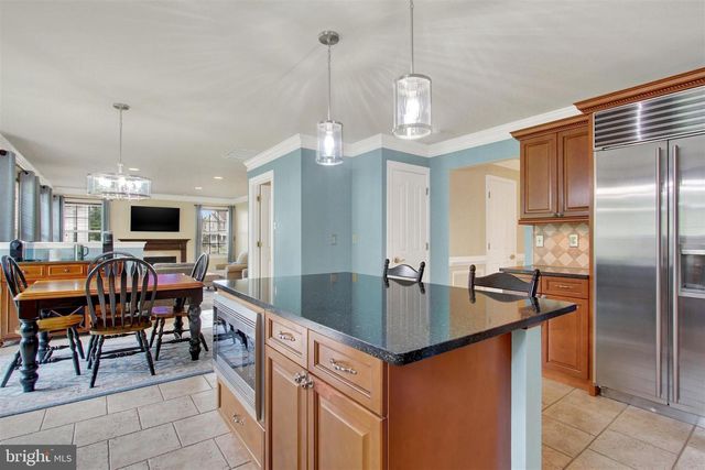 805 CLYDESDALE DR, York, PA 17402