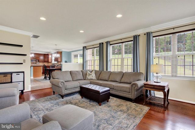 805 CLYDESDALE DR, York, PA 17402