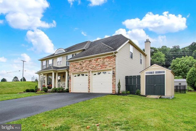 805 CLYDESDALE DR, York, PA 17402