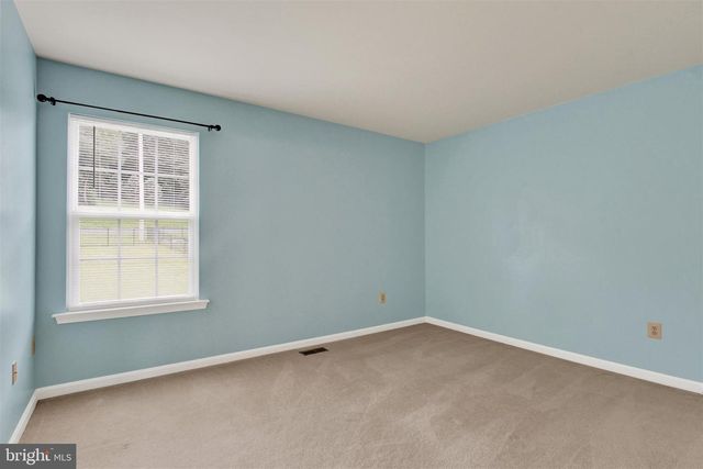 805 CLYDESDALE DR, York, PA 17402
