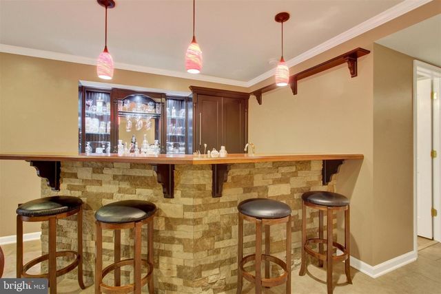 805 CLYDESDALE DR, York, PA 17402