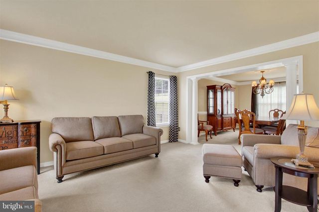 805 CLYDESDALE DR, York, PA 17402