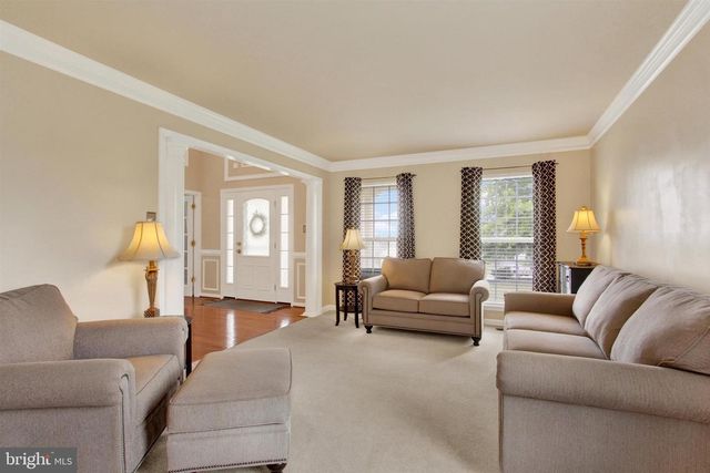 805 CLYDESDALE DR, York, PA 17402