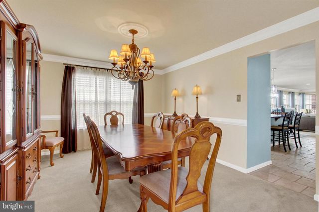 805 CLYDESDALE DR, York, PA 17402