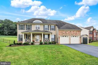 805 CLYDESDALE DR, York, PA 17402