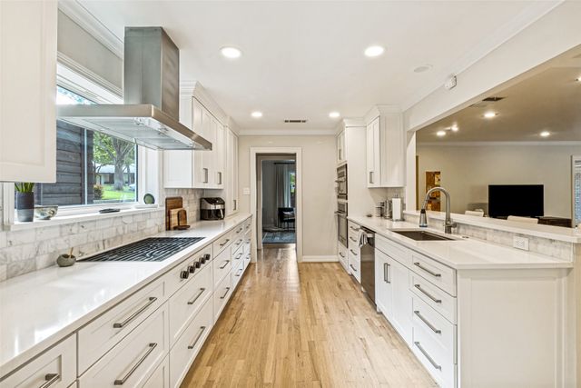 7260 Kenny Lane, Dallas, TX 75230