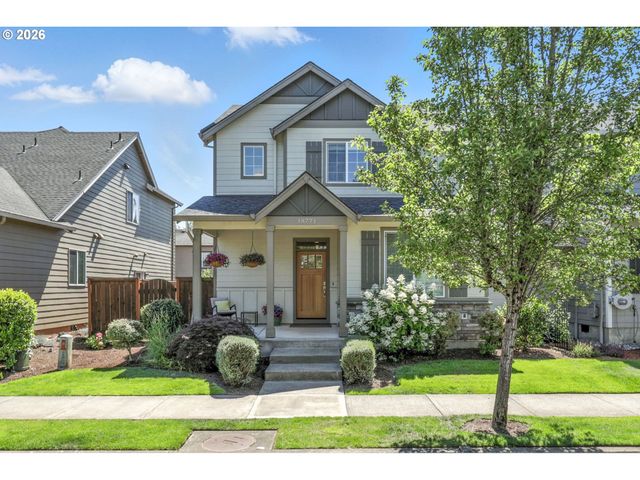 18771 SUNBLAZE Dr, Oregon City, OR 97045