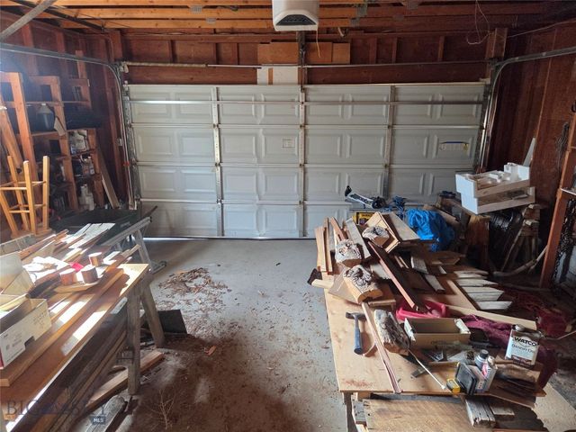 117 Yellowstone, Whitehall, MT 59759