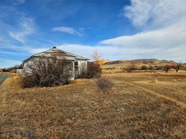 117 Yellowstone, Whitehall, MT 59759