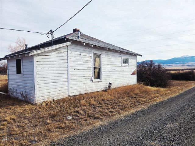 117 Yellowstone, Whitehall, MT 59759