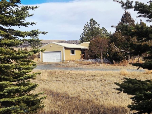 117 Yellowstone, Whitehall, MT 59759