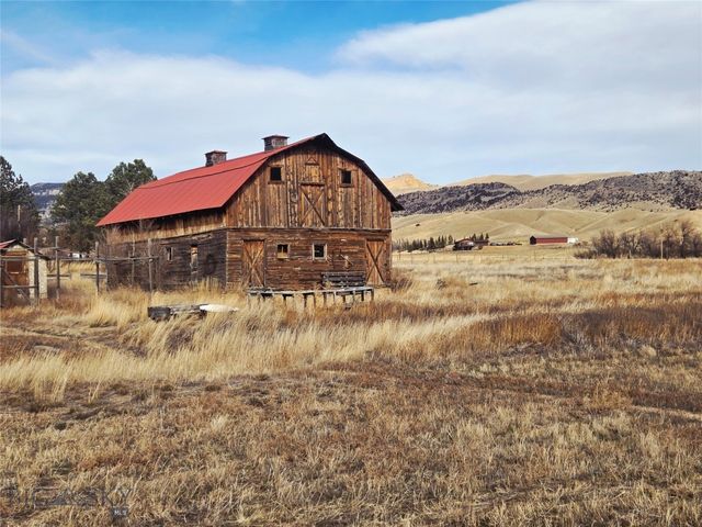 117 Yellowstone, Whitehall, MT 59759