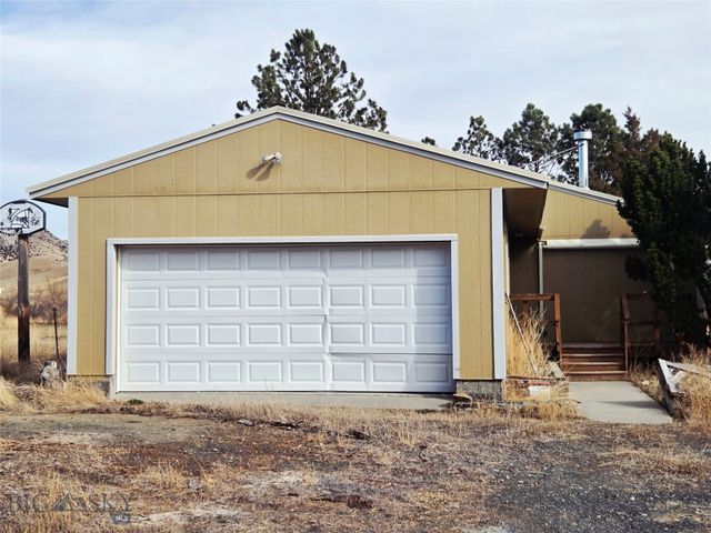 117 Yellowstone, Whitehall, MT 59759