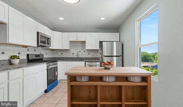 4203 SHELL ST, Capitol Heights, MD 20743