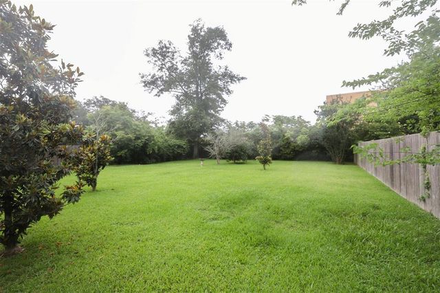 109 Orchard Drive, Lake Charles, LA 70605