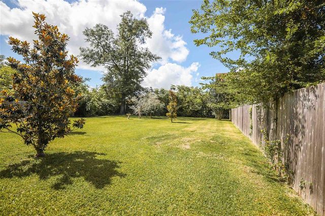 109 Orchard Drive, Lake Charles, LA 70605