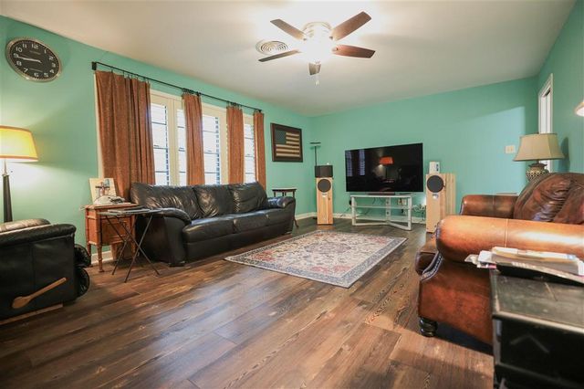 109 Orchard Drive, Lake Charles, LA 70605