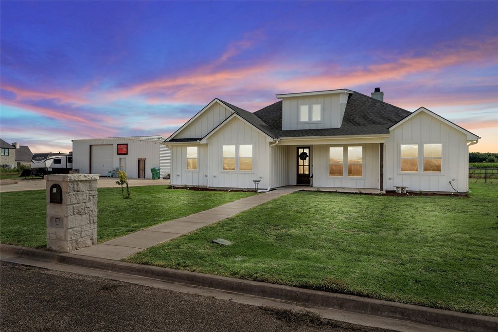 177 Mel Drive, Woodway, TX 76712