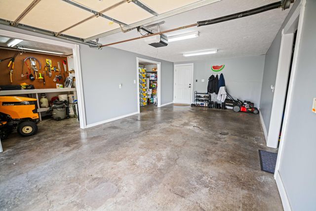 55 Summit Pointe Drive, Somerset, KY 42503