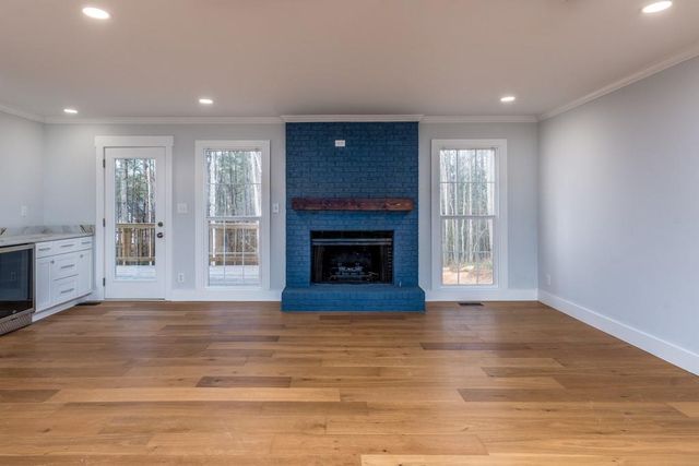 330 London Dale, Woodstock, GA 30189