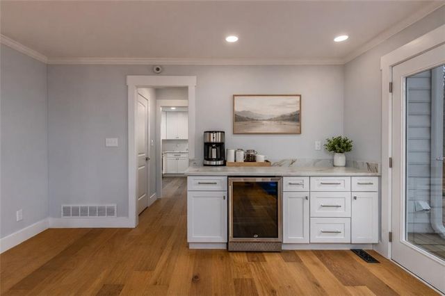 330 London Dale, Woodstock, GA 30189