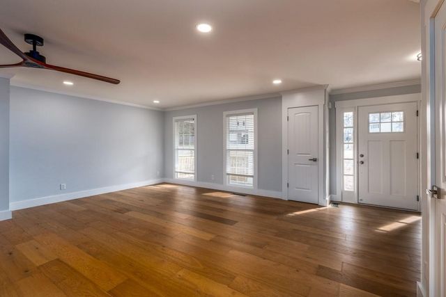 330 London Dale, Woodstock, GA 30189