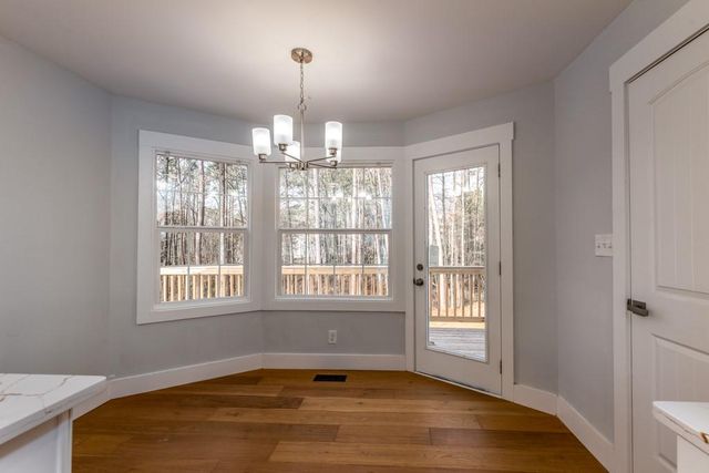 330 London Dale, Woodstock, GA 30189