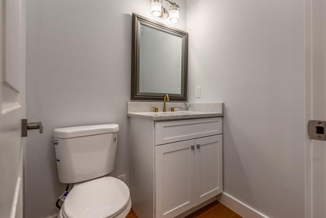 330 London Dale, Woodstock, GA 30189