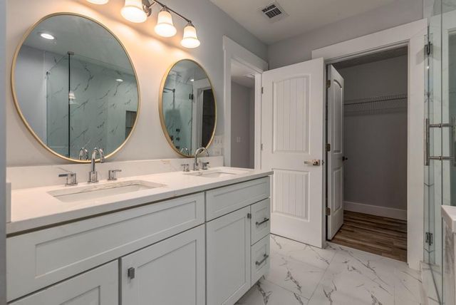 330 London Dale, Woodstock, GA 30189