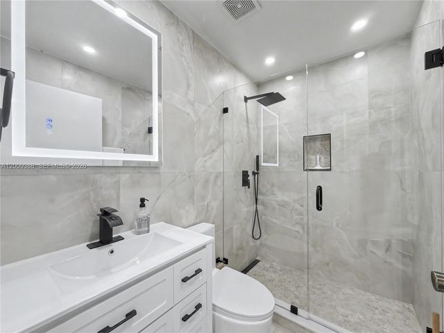 6714 N Waterway Dr 0, Miami, FL 33155