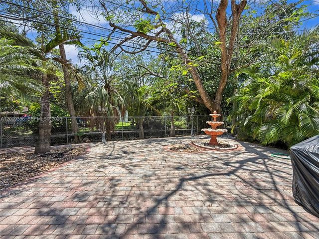 6714 N Waterway Dr 0, Miami, FL 33155