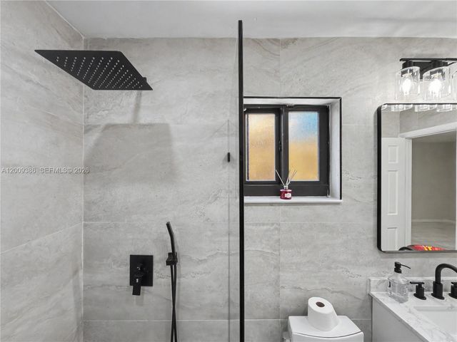 6714 N Waterway Dr 0, Miami, FL 33155