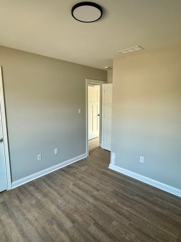 12132 N Wilderness Road, Berea, KY 40403