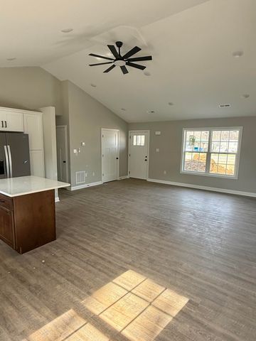 12132 N Wilderness Road, Berea, KY 40403