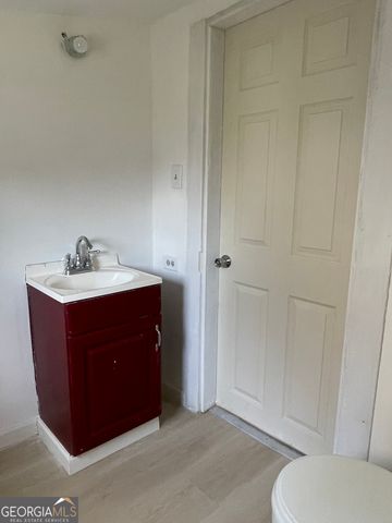 69 Kinzy Street, Trion, GA 30753