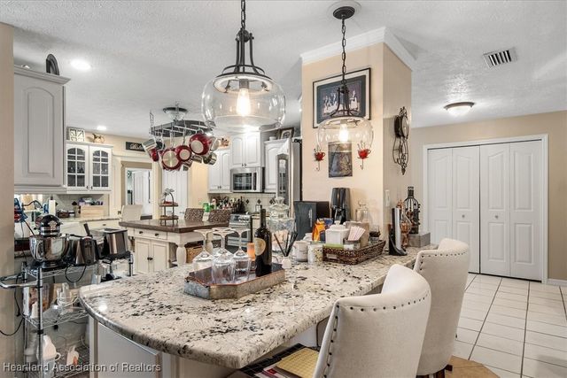 44 Meadowlake Circle N, Lake Placid, FL 33852