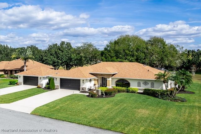 44 Meadowlake Circle N, Lake Placid, FL 33852