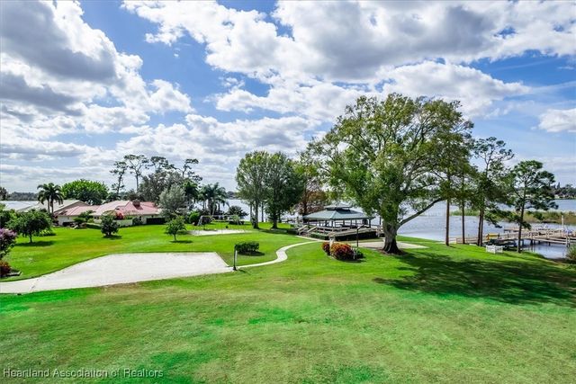 44 Meadowlake Circle N, Lake Placid, FL 33852