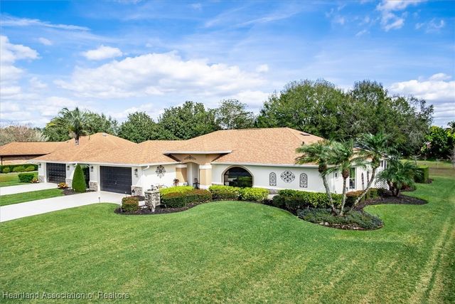 44 Meadowlake Circle N, Lake Placid, FL 33852