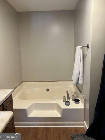 3753 Memorial Parkway NW, Kennesaw, GA 30152